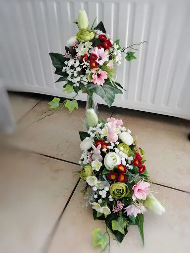 "Nasza Kwiaciarnia" Poniewierska- Mazur Małgorzata